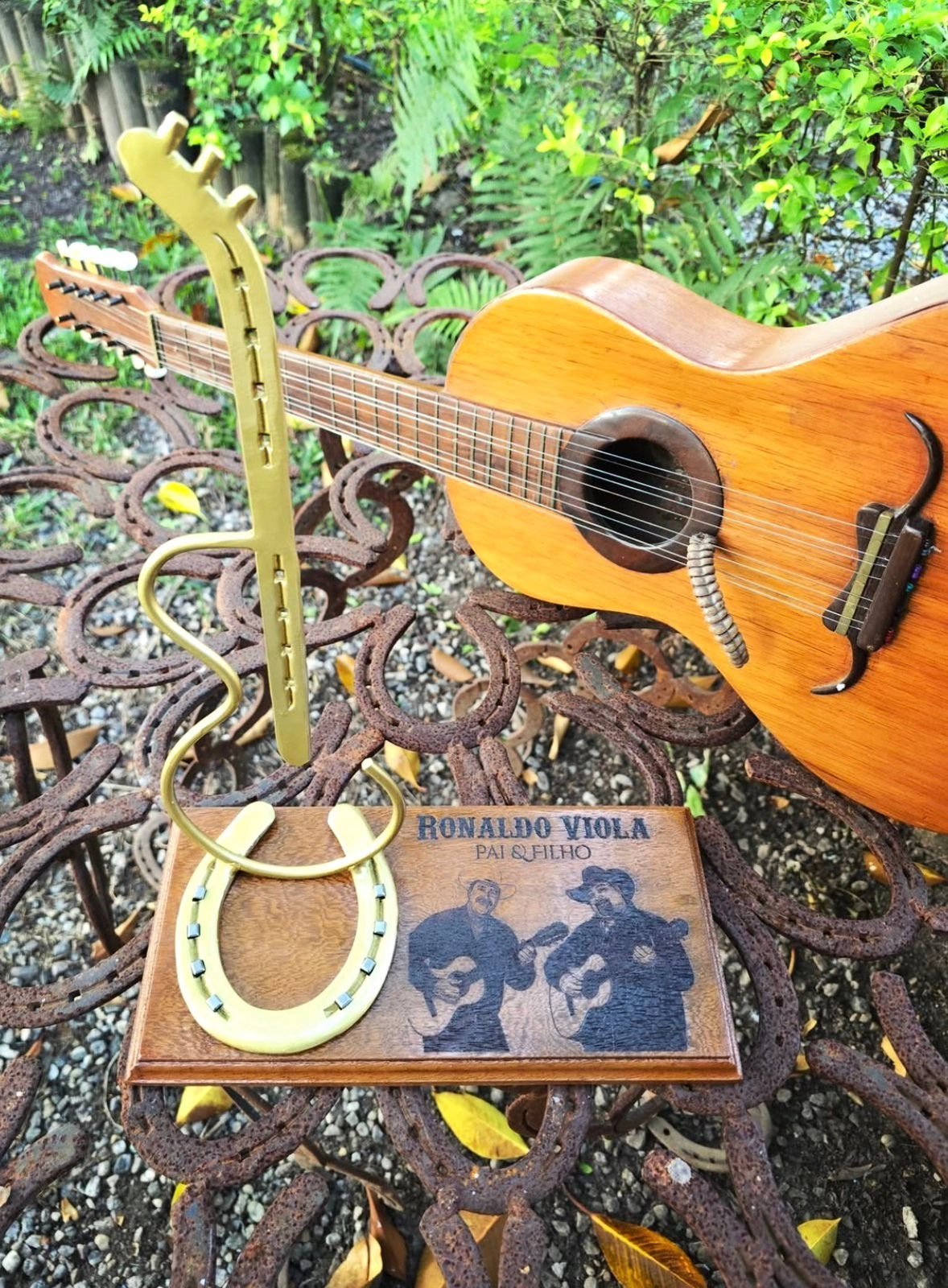 Viola& Violão decorativo c/ madeira