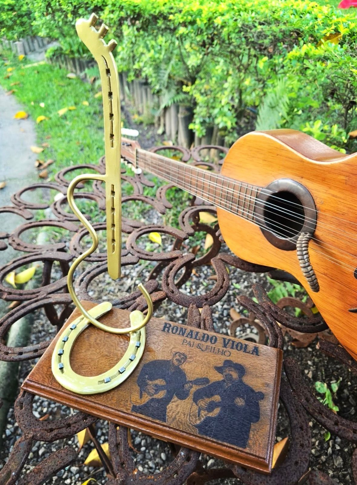 Viola& Violão decorativo c/ madeira