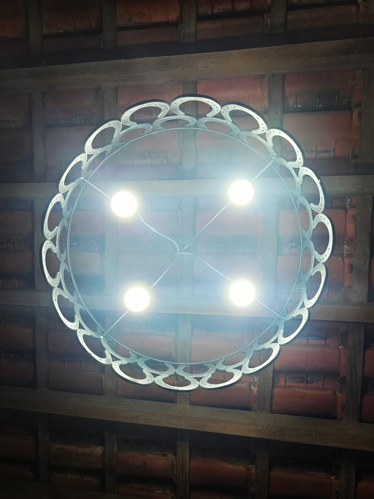 Lustre Bruto 60cm c/ 4 lâmpadas